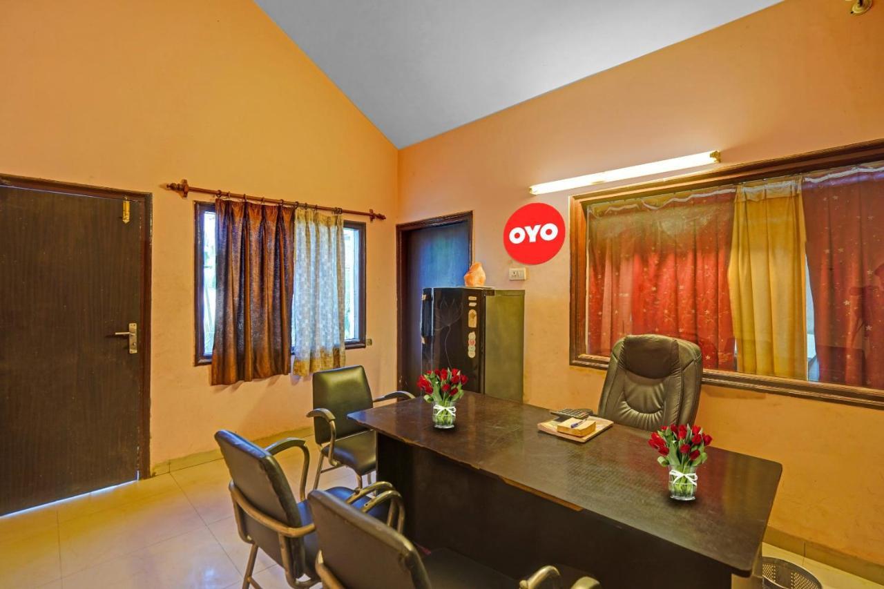 Oyo 87701 Lucky Farm Hotel Shāhpur Kültér fotó